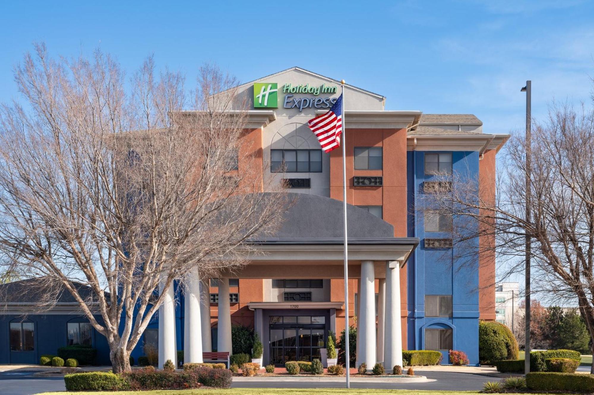 Holiday Inn Express & Suites Midwest City By Ihg Экстерьер фото